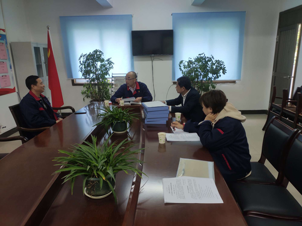 公司開(kāi)展職業(yè)衛(wèi)生檔案規(guī)范管理檢查工作 公司開(kāi)展職業(yè)衛(wèi)生檔案規(guī)范管理檢查工作