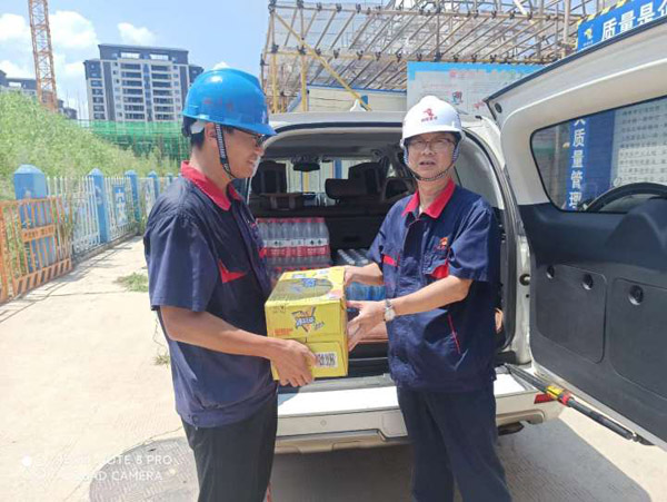 公司黨委書記到池州映湖園項目指導(dǎo)工作 公司黨委書記到池州映湖園項目指導(dǎo)工作