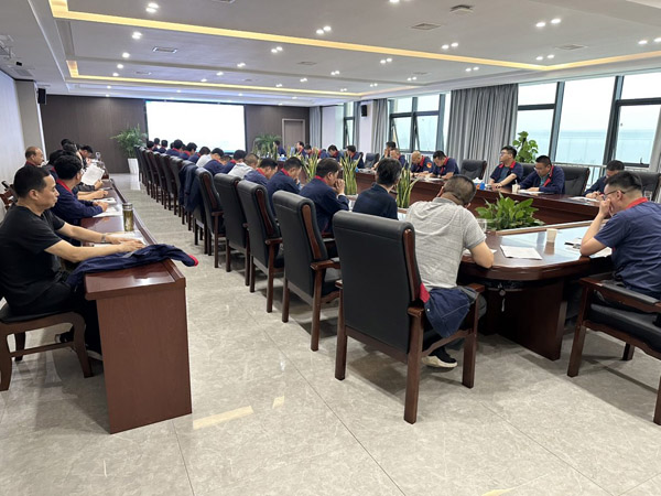 公司召開(kāi)安全、環(huán)保、職業(yè)衛(wèi)生工作會(huì)議 