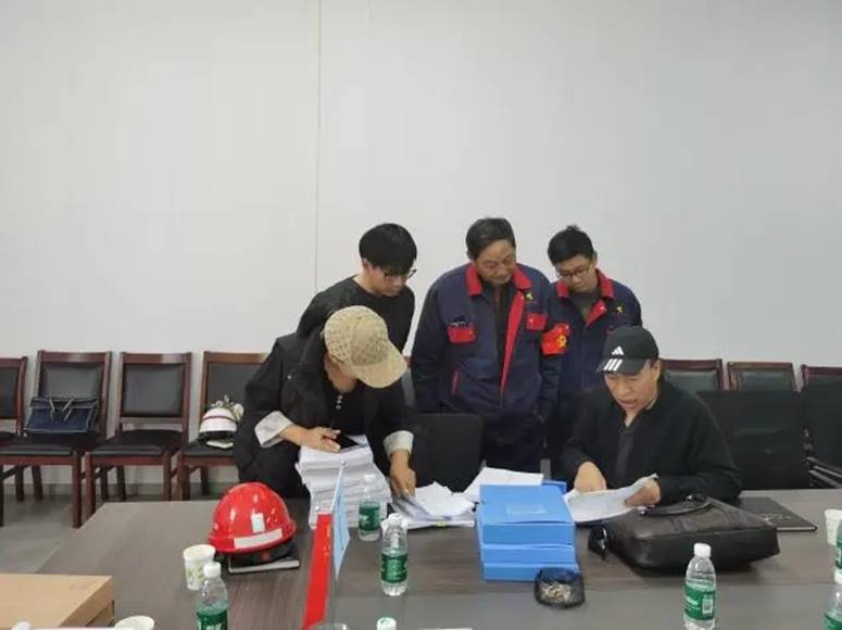 赤峰金通二期電解項(xiàng)目部順利通過赤峰市高新區(qū)國慶節(jié)前安全、質(zhì)量聯(lián)合專項(xiàng)檢查 